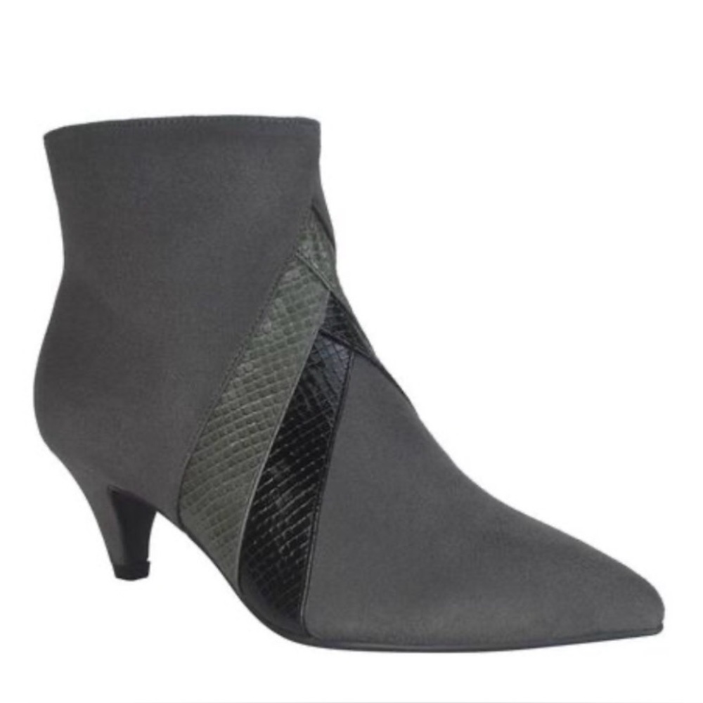 NIB Impo ECO Faux Suede Gunmetal and Black Kitten Heeled Boots US size 7M